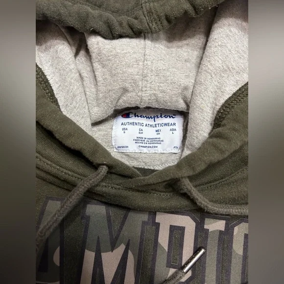 CLEARANCE!! Champion Men’s Hooded Sweatshirt w/ Camo Logo - Picture 6 of 7